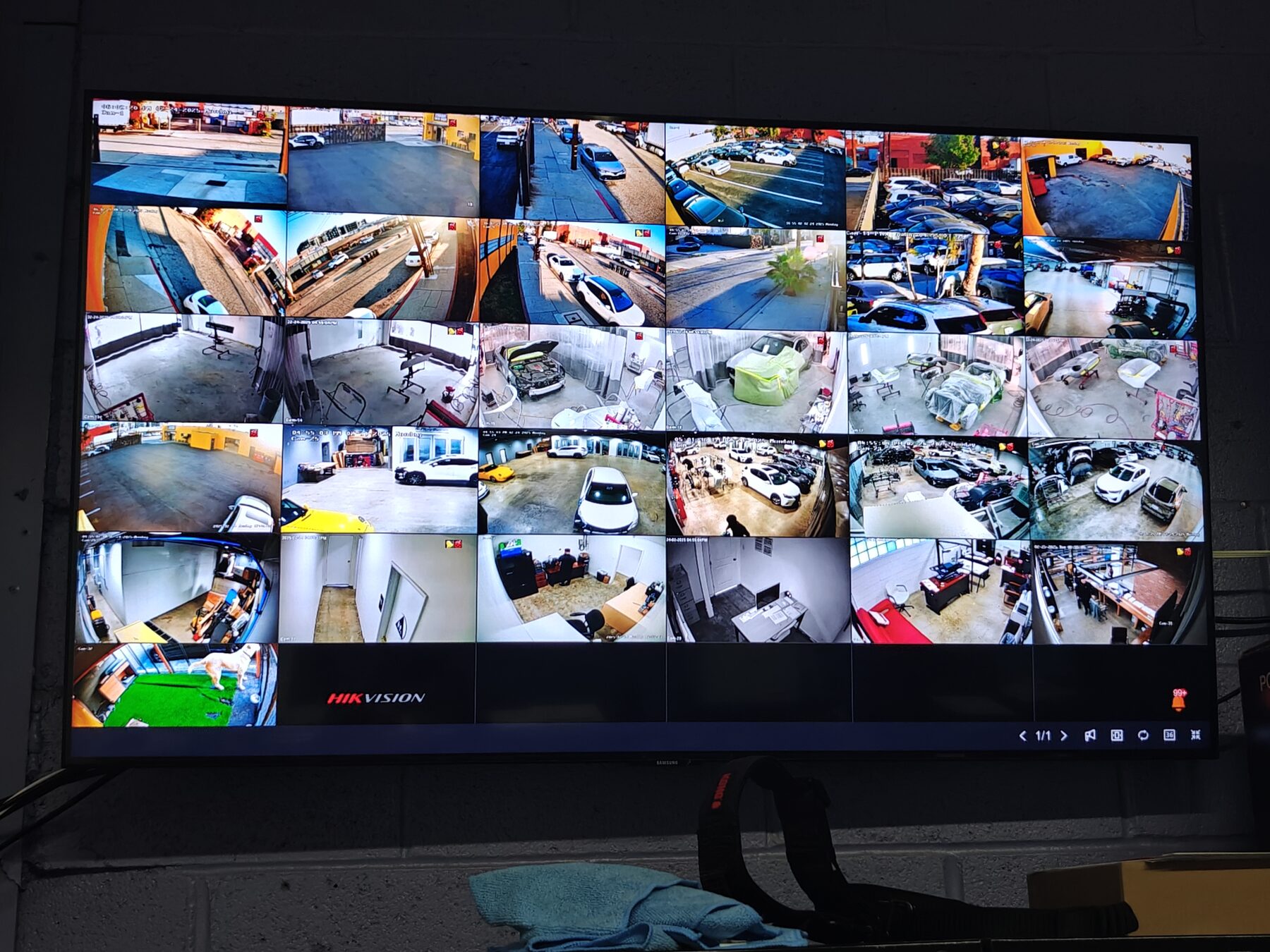 Live multi-camera surveillance wall installed by Zarcom