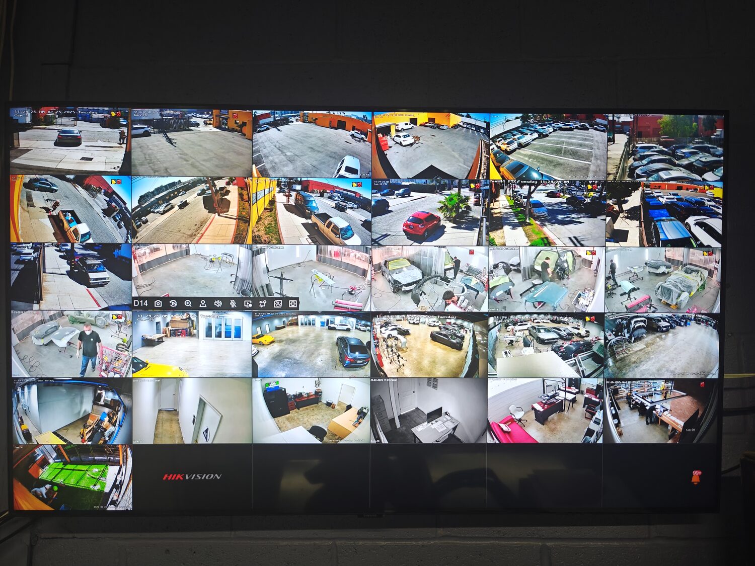 Multi-camera monitoring wall for a facility